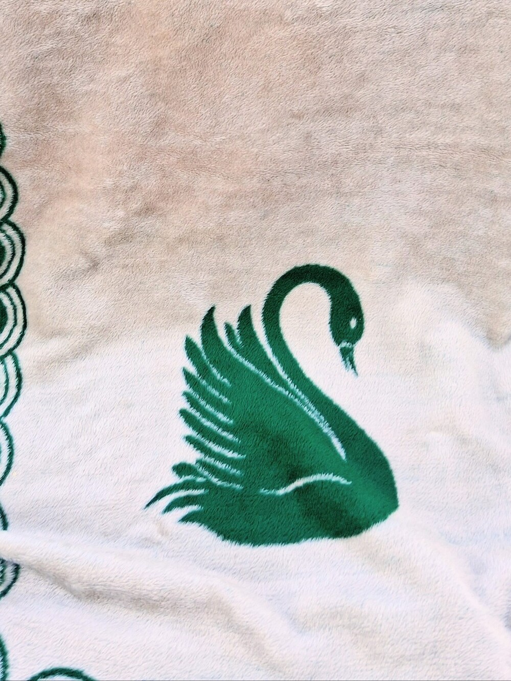 San Marcos 82" X 80" Green and Tan Swan Mexican Cobijia Buttery Soft Blanket - Picture 3 of 13
